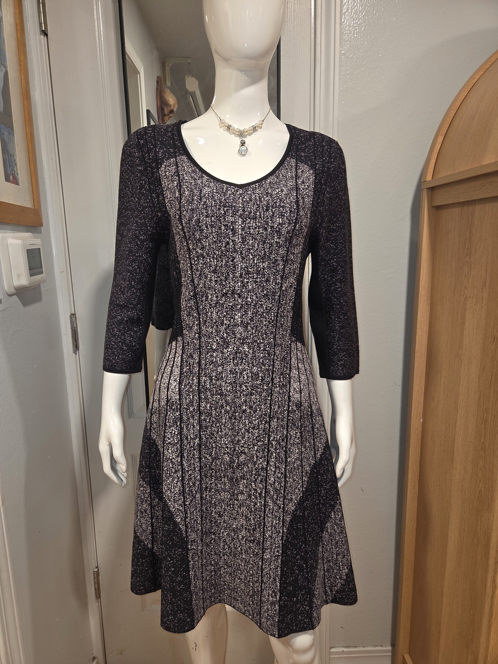 NIC+ZOE Black and Gray Textured Midi Dress Sz L